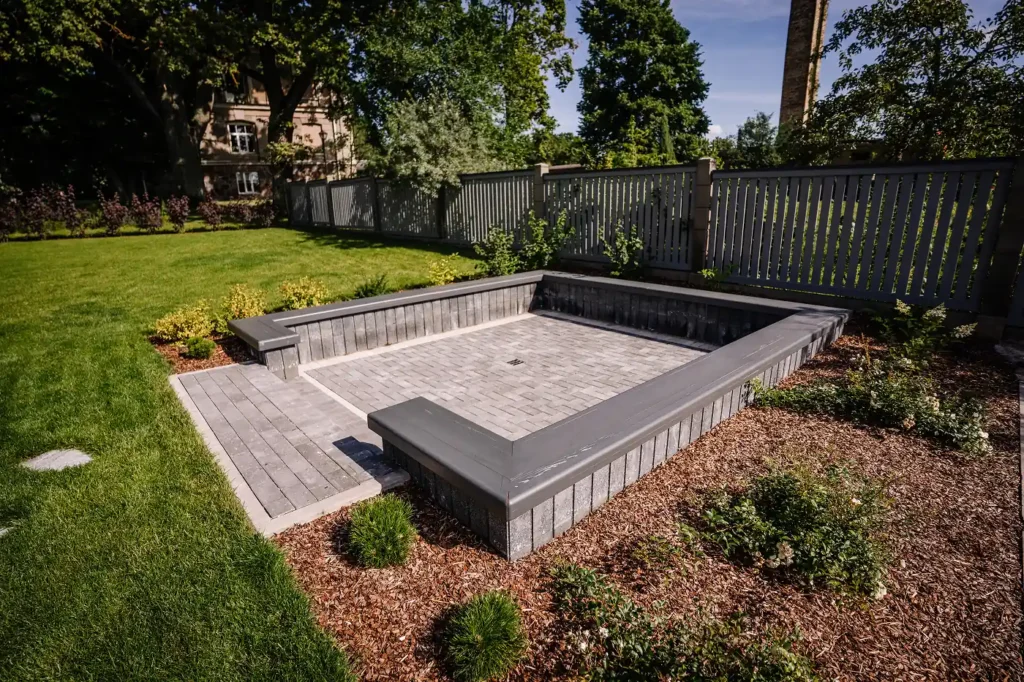 outdoor feature builder